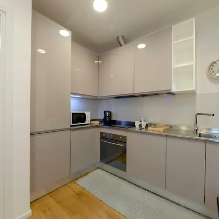 Hintown City Centre Flat For Business&leisure Apartman