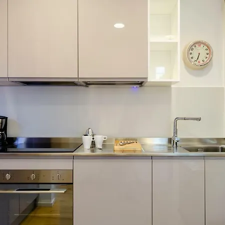 Hintown City Centre Flat For Business&leisure Apartment